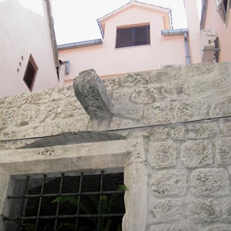 Dobra Apartments Trogir Eksteriør billede