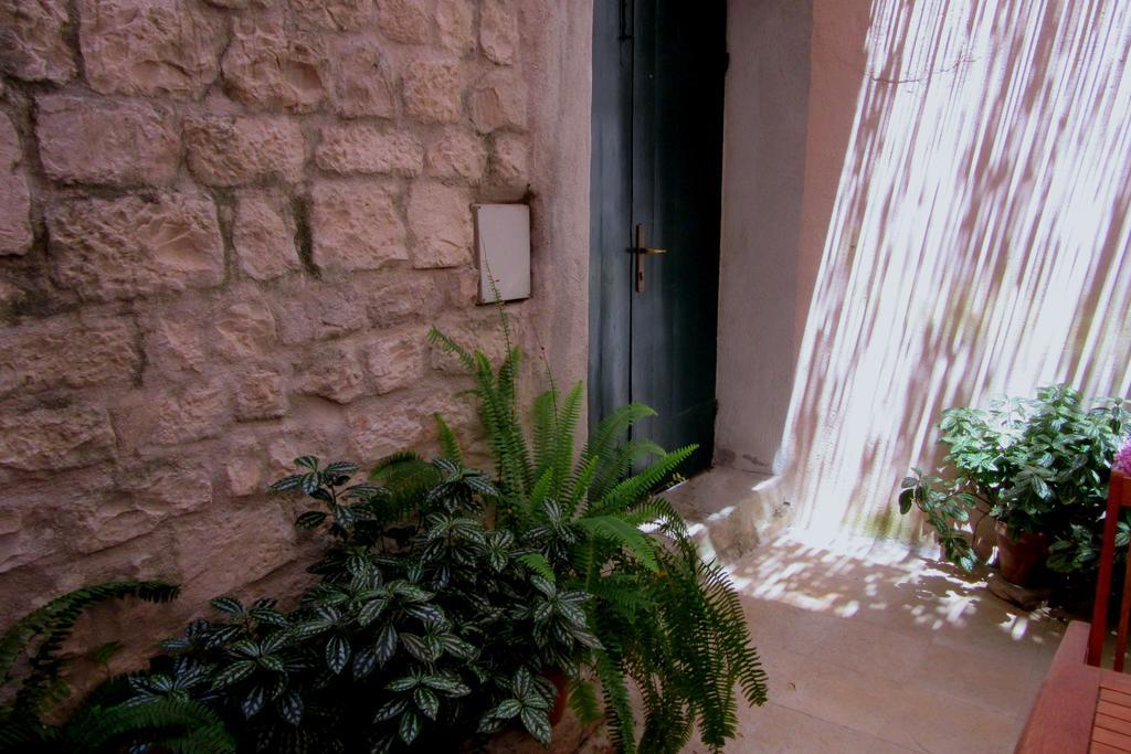 Dobra Apartments Trogir Eksteriør billede