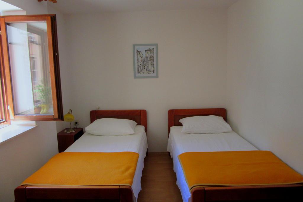 Dobra Apartments Trogir Eksteriør billede