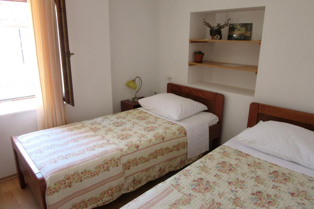 Dobra Apartments Trogir Eksteriør billede