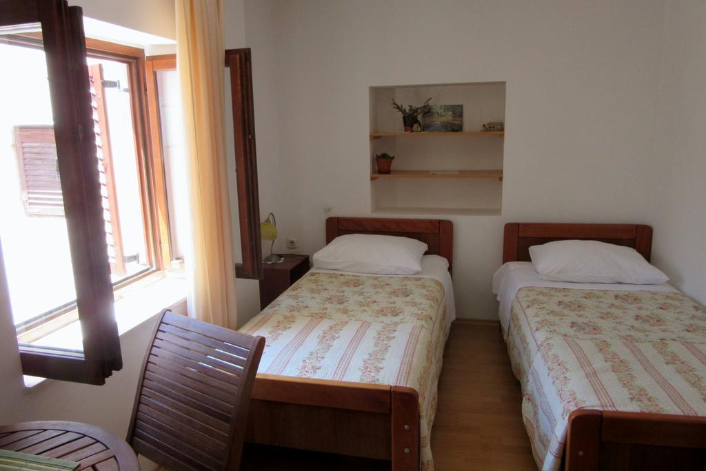 Dobra Apartments Trogir Eksteriør billede