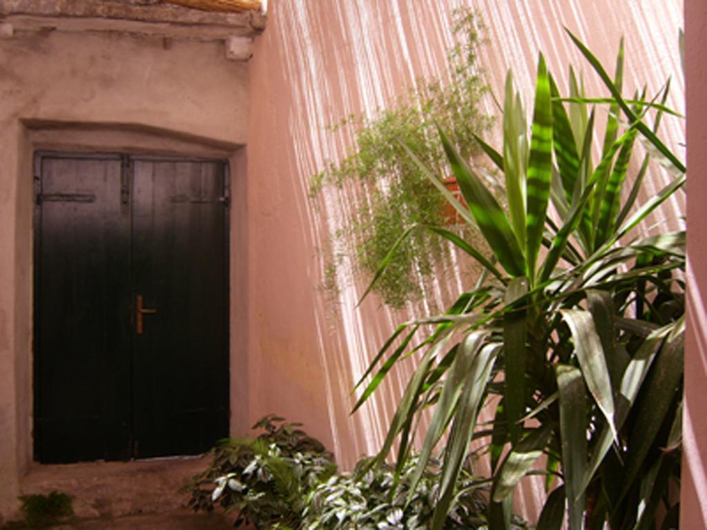 Dobra Apartments Trogir Eksteriør billede